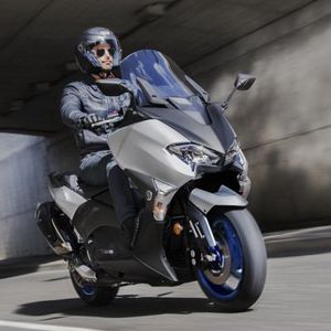 En VFerrer tienes la nueva Yamaha TMAX SX