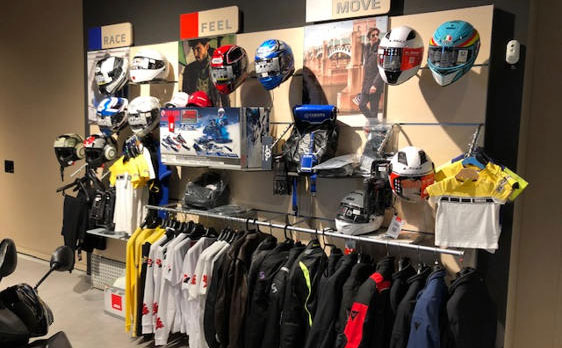 Boutique y merchandising oficial Yamaha con toda la equipacion para el motorista